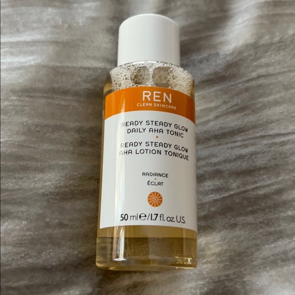 NWT REN Clean Skincare  Glow AHA atomic - Picture 2 of 4